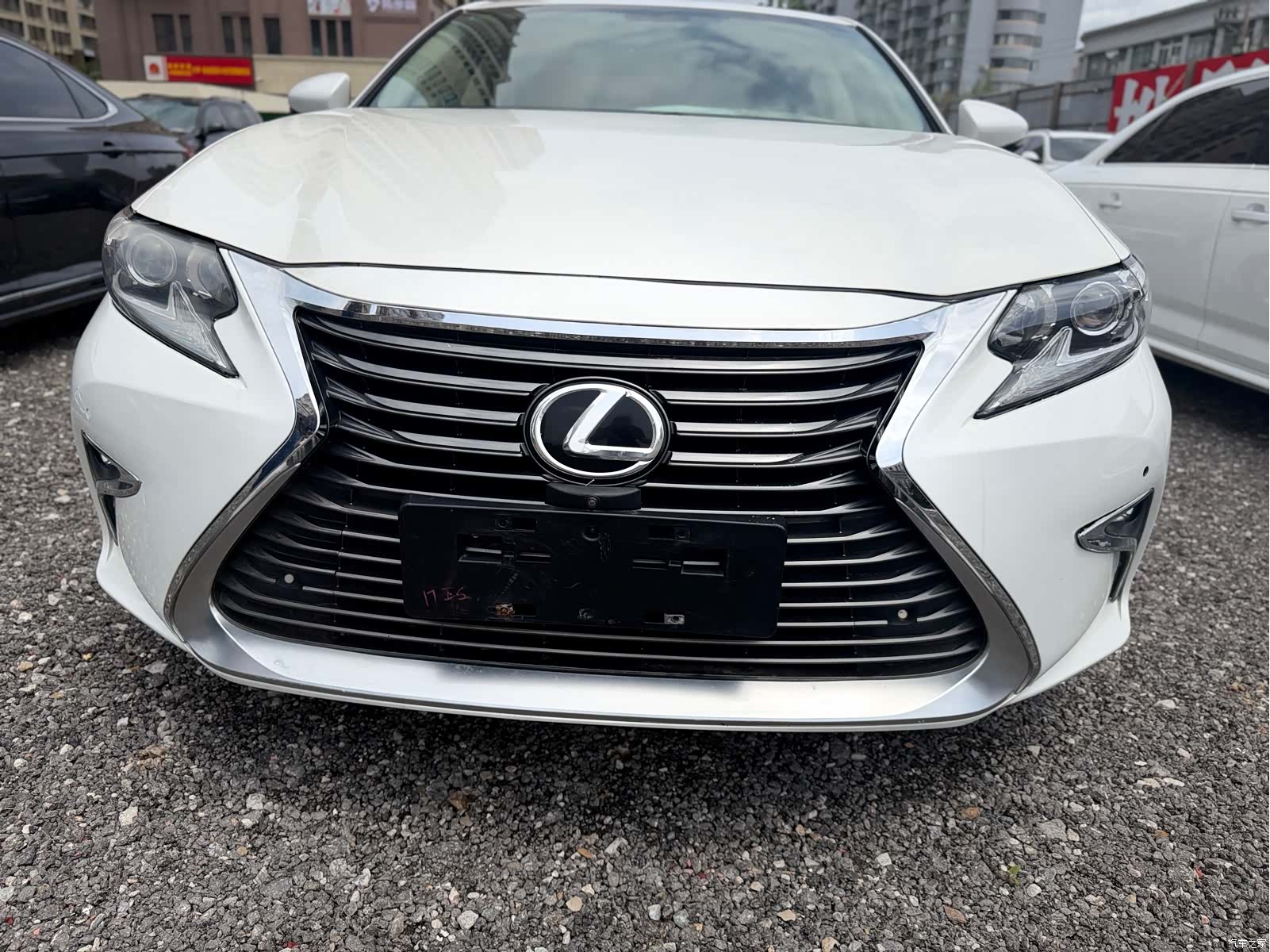 Lexus ES, 2017 10