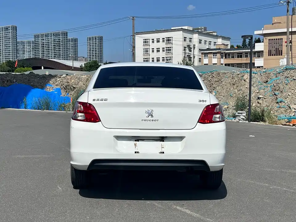 Peugeot 301