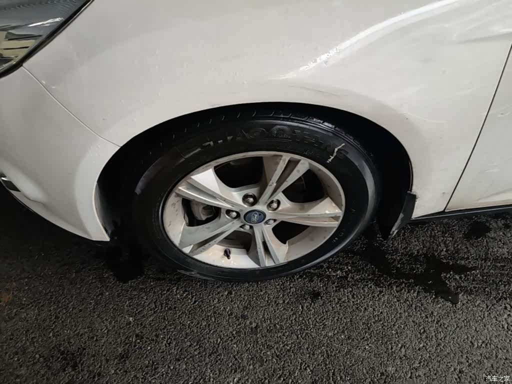 Ford Focus, 2015 23