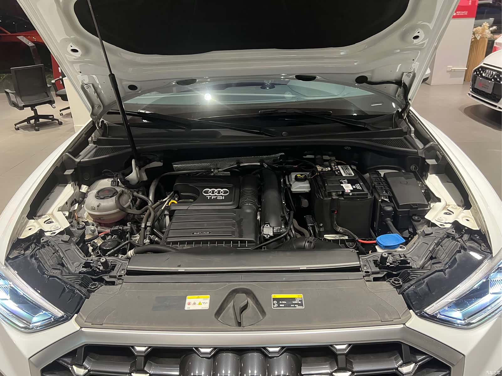 Audi Q3, 2023 17