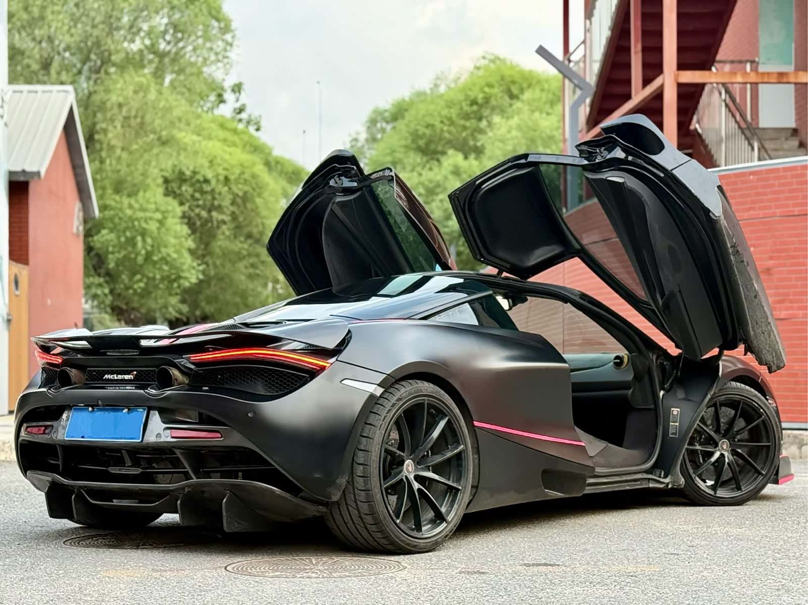McLaren 720S, 2018 6