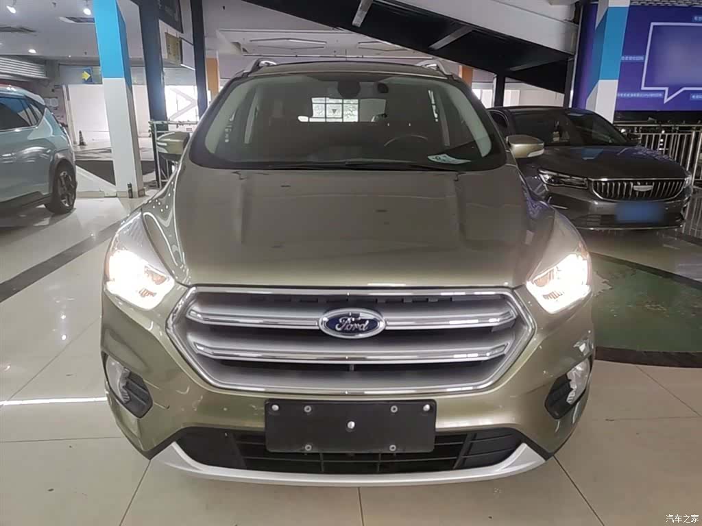 Ford Kuga, 2017 3