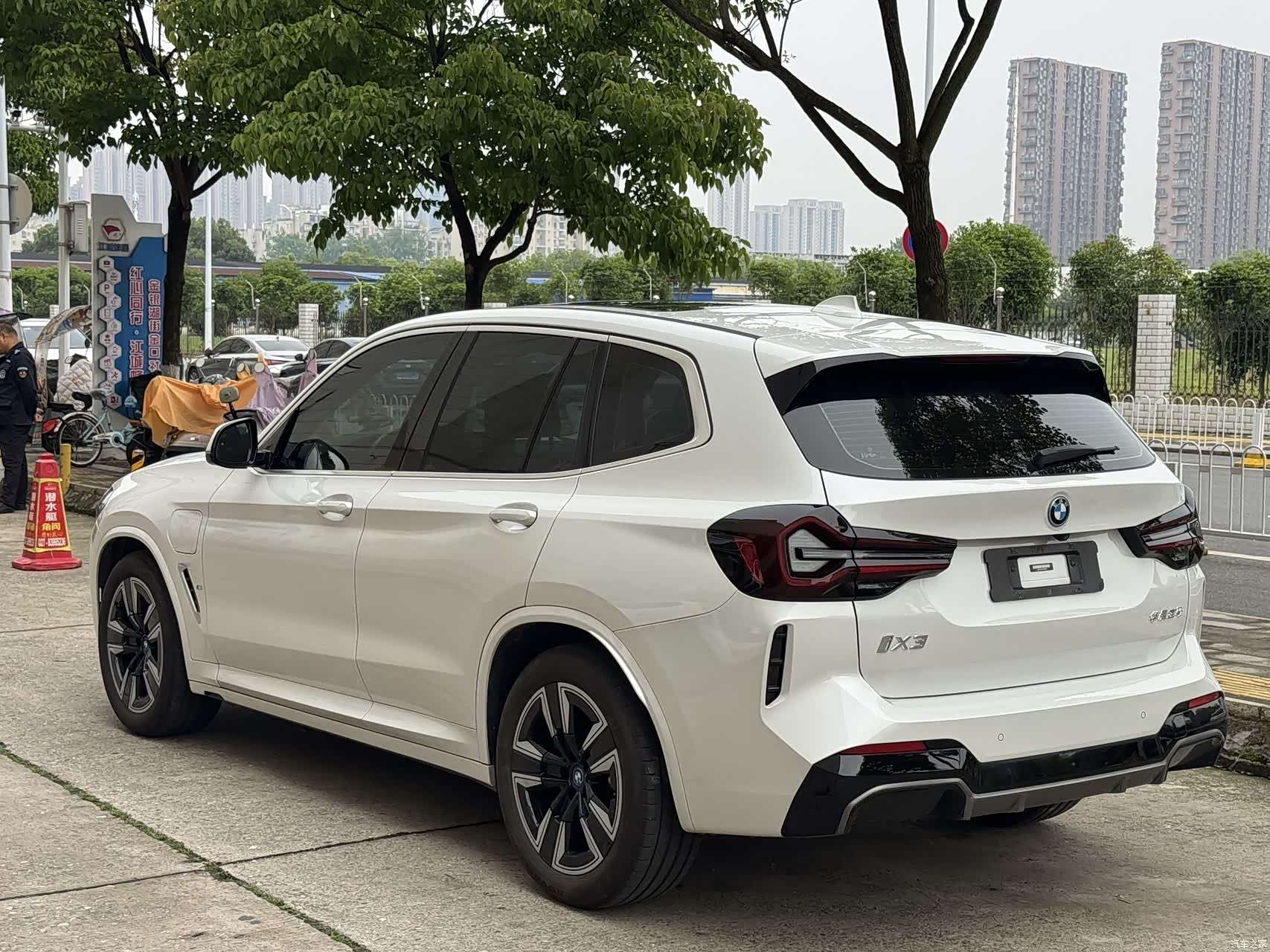 BMW iX3, 2023 14