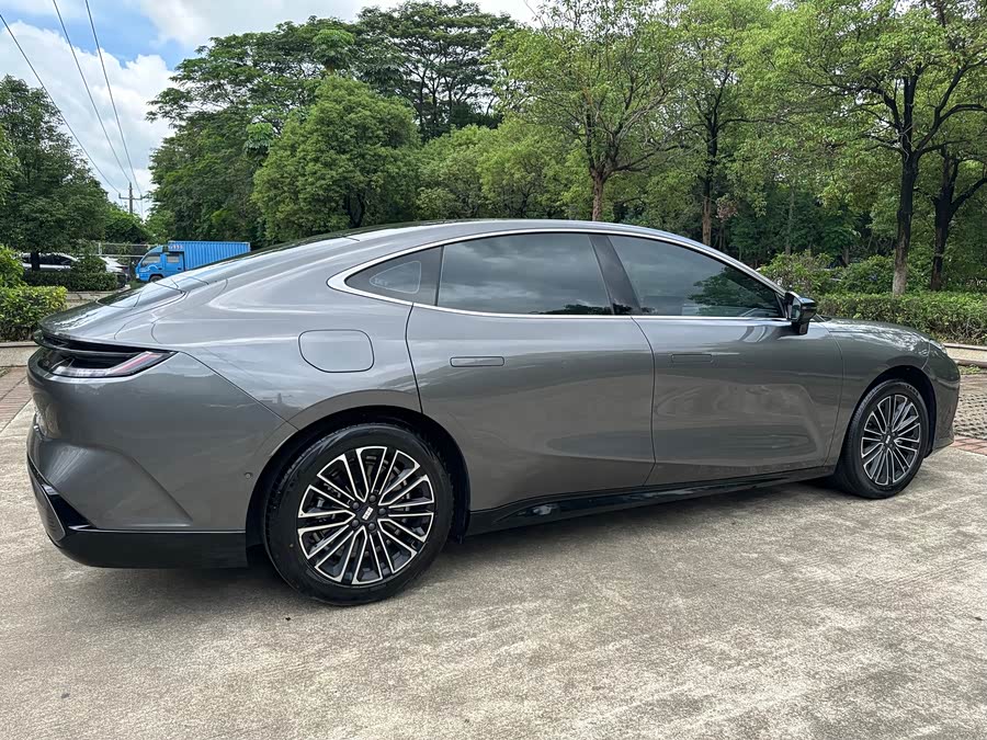 Geely Galaxy Starship 8 2025, фото 17