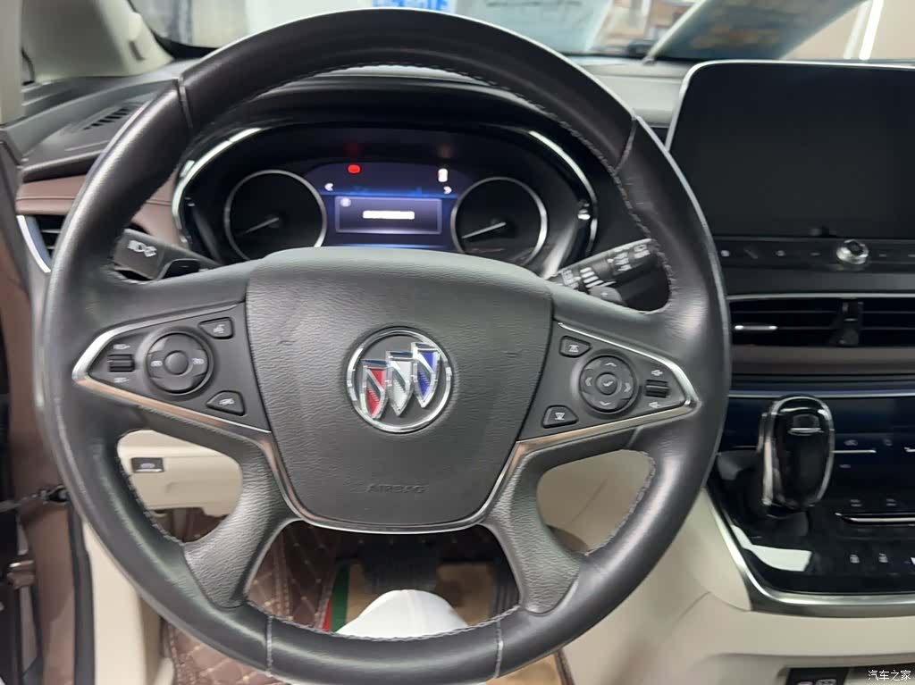 Buick GL8, 2022 3