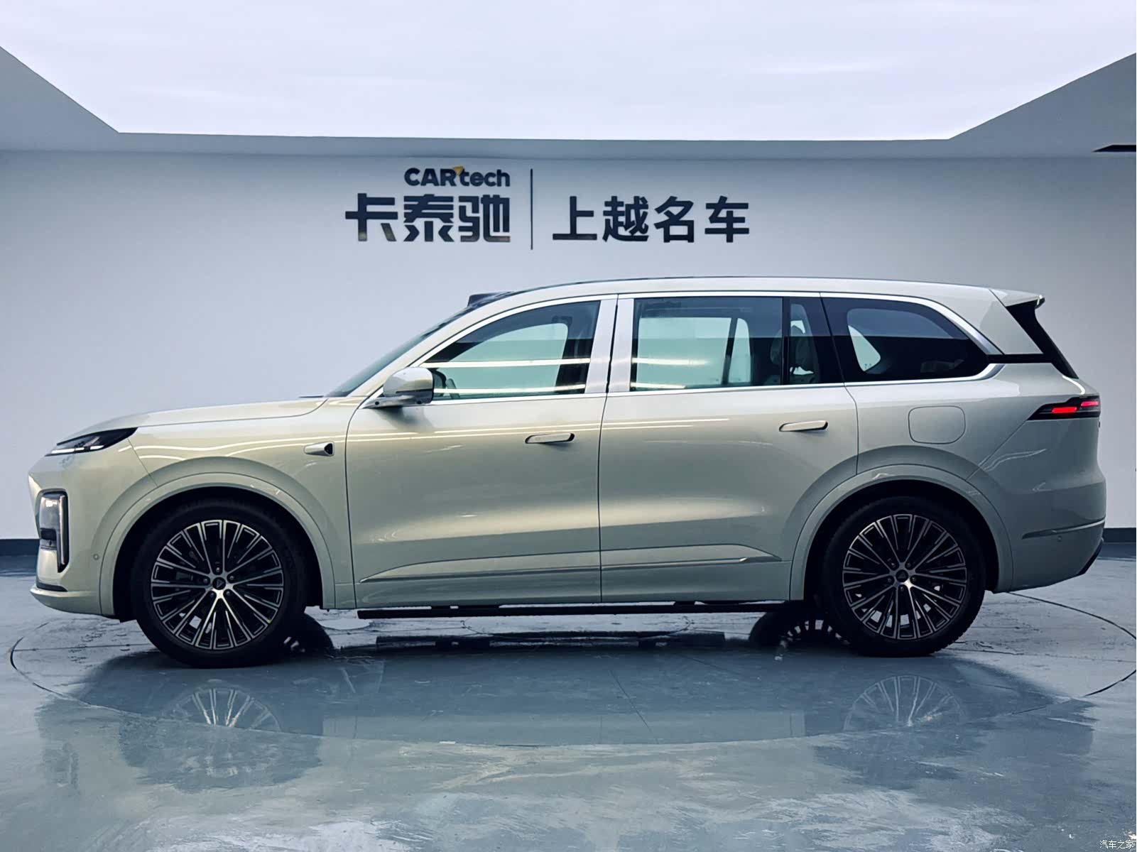 Deepal S09, 2026 8