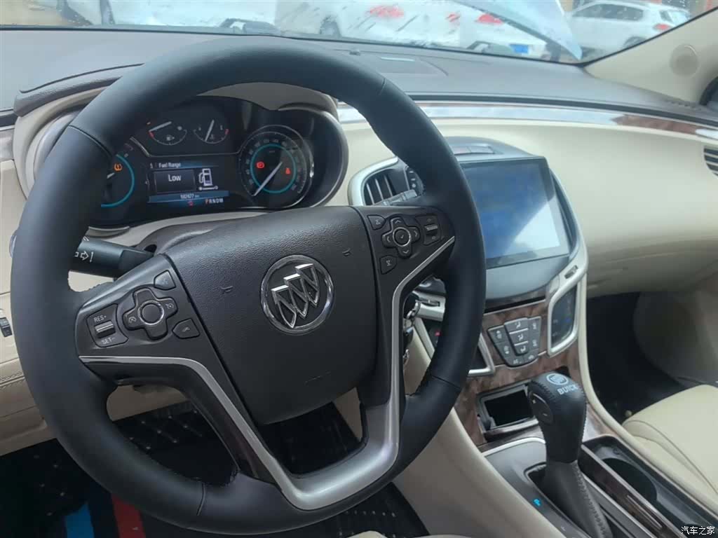 Buick LaCrosse, 2016 11
