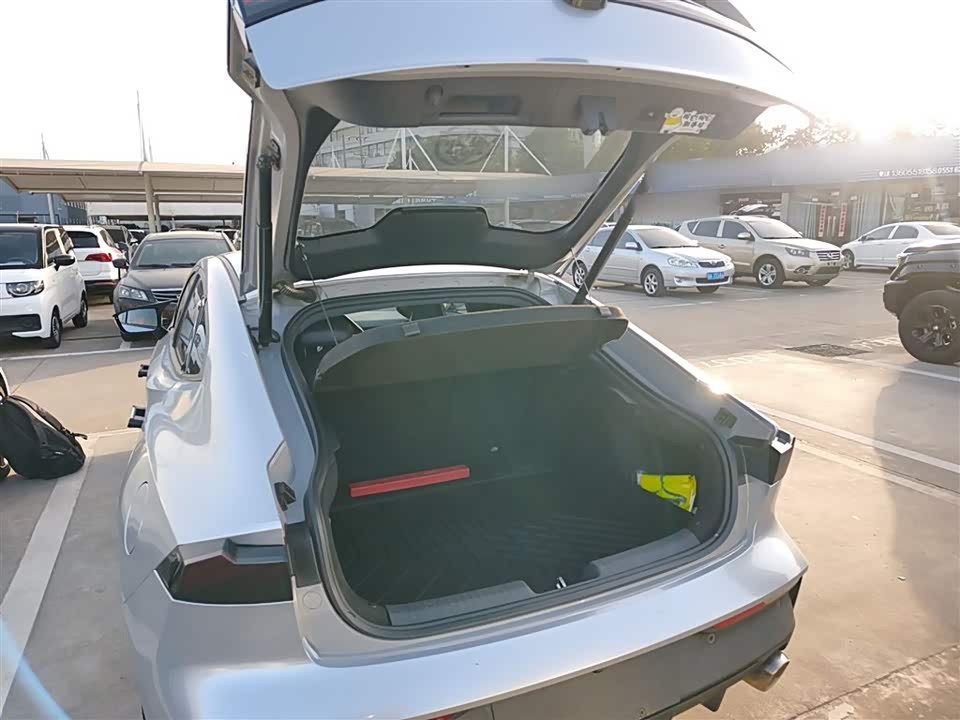 Changan UNI-V Smart iDD