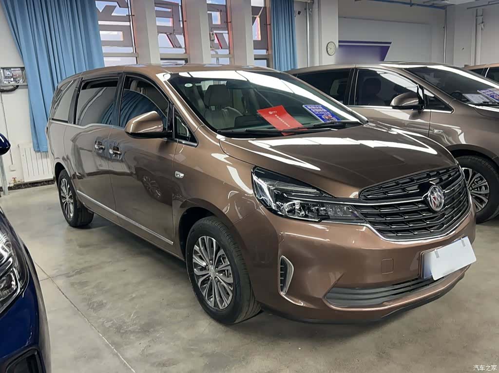 Buick GL8, 2022 9