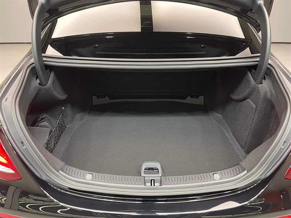 Mercedes-Benz E-class Mercedes-Benz E-class