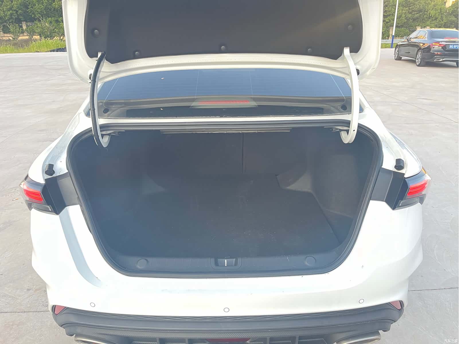 Geely Binray, 2023 10