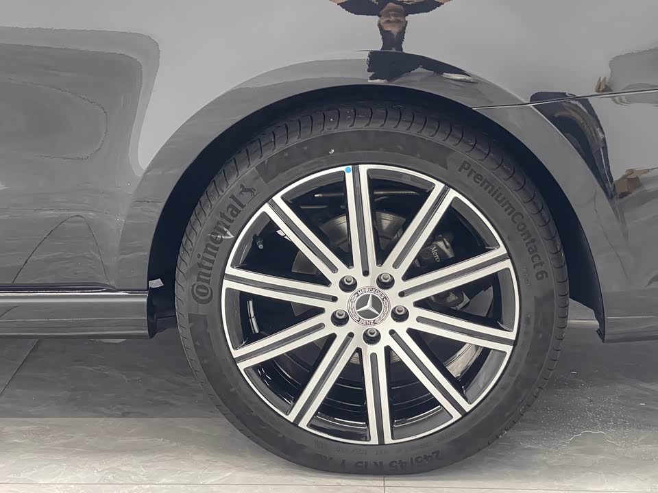Mercedes-Benz V-class Mercedes-Benz V-class