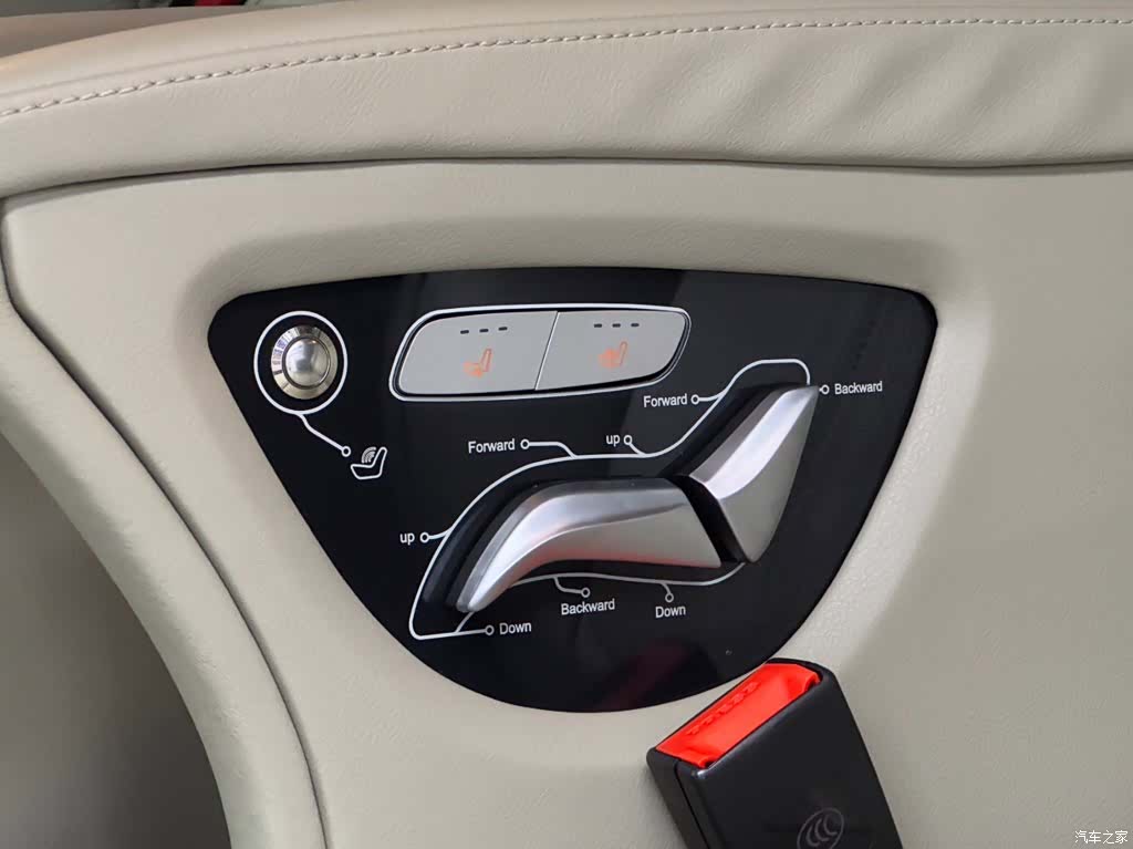 Toyota XLE, 2019 10
