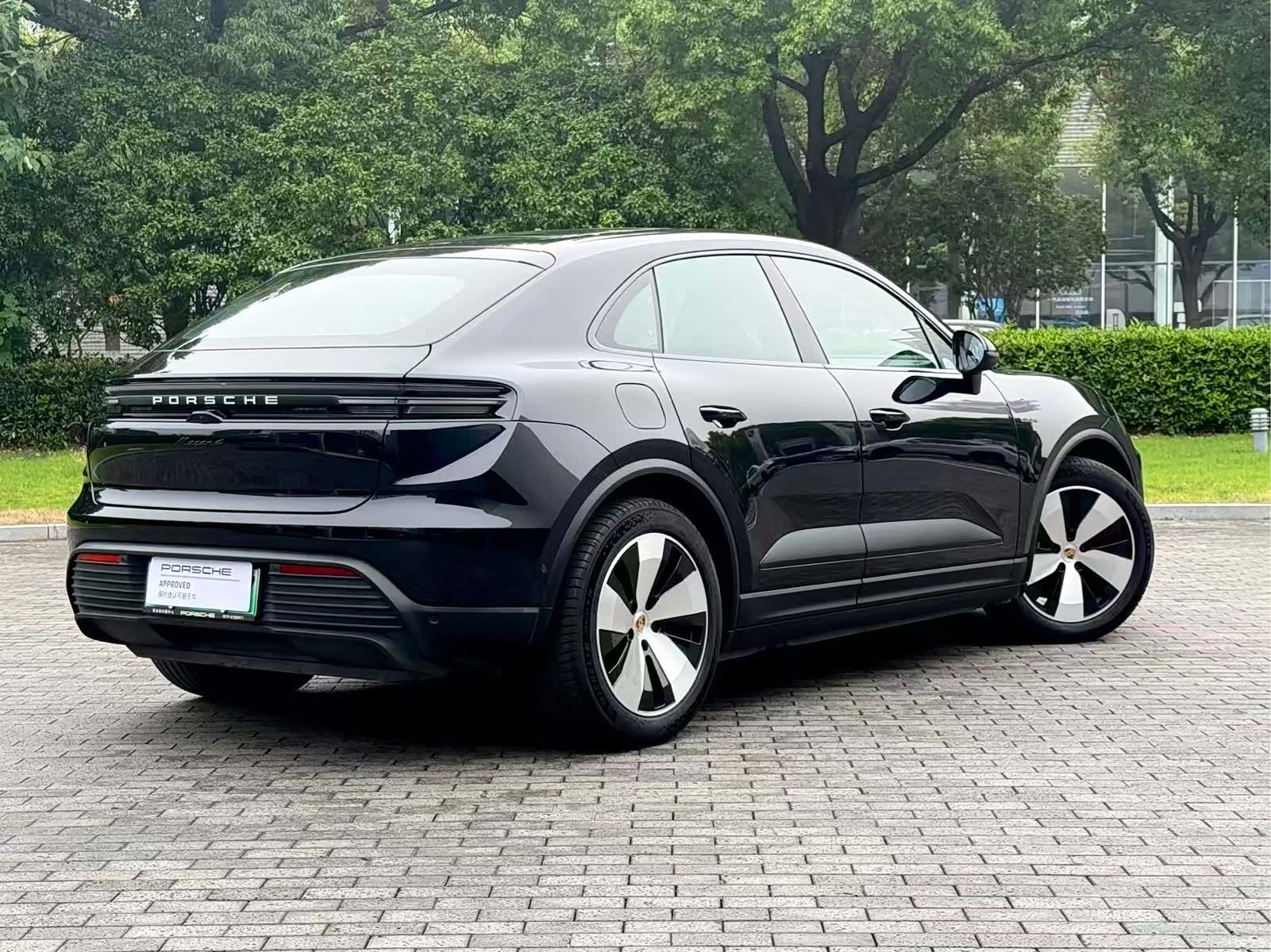 Porsche Macan, 2024 3