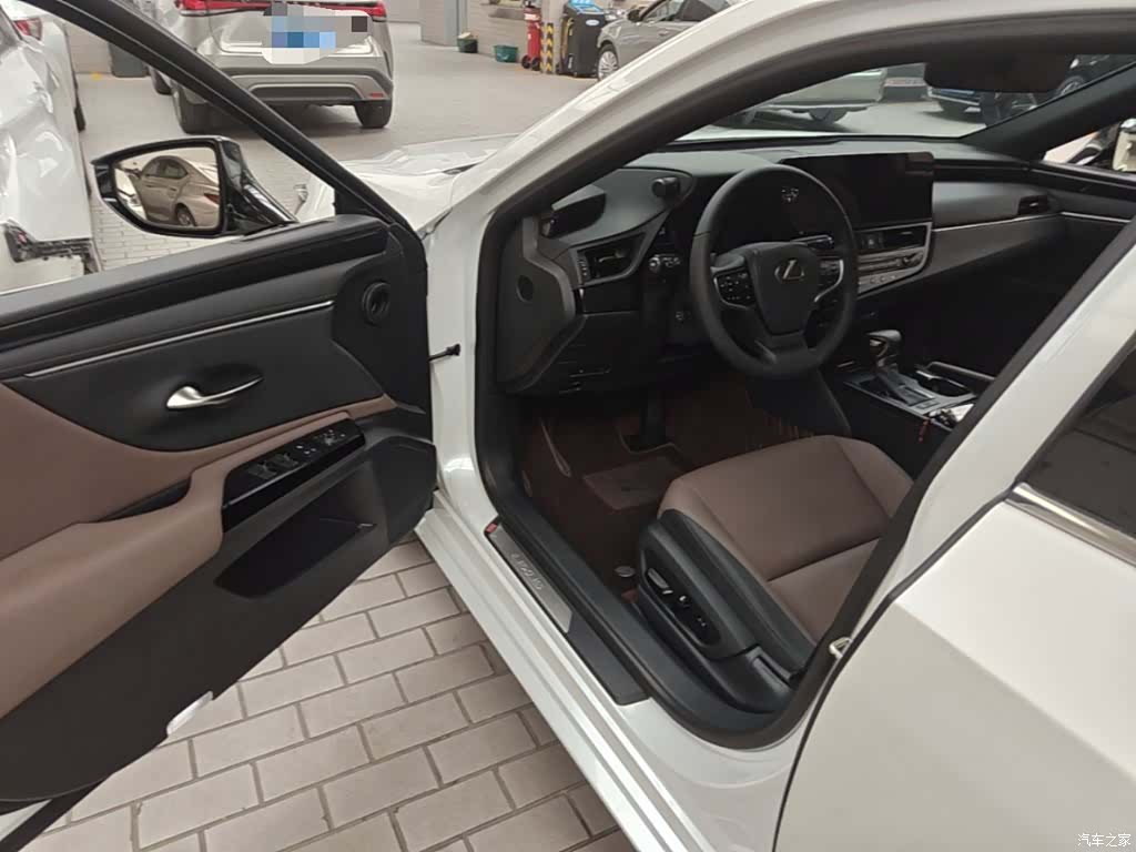 Lexus ES, 2024 16