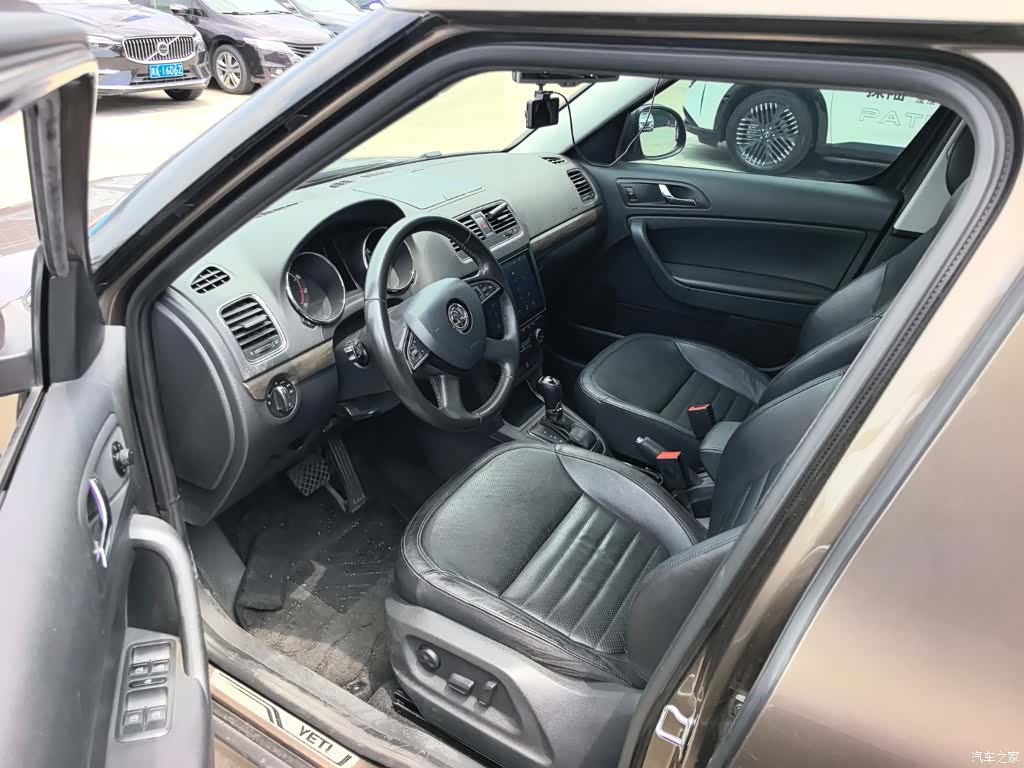 Skoda Yeti, 2015 8