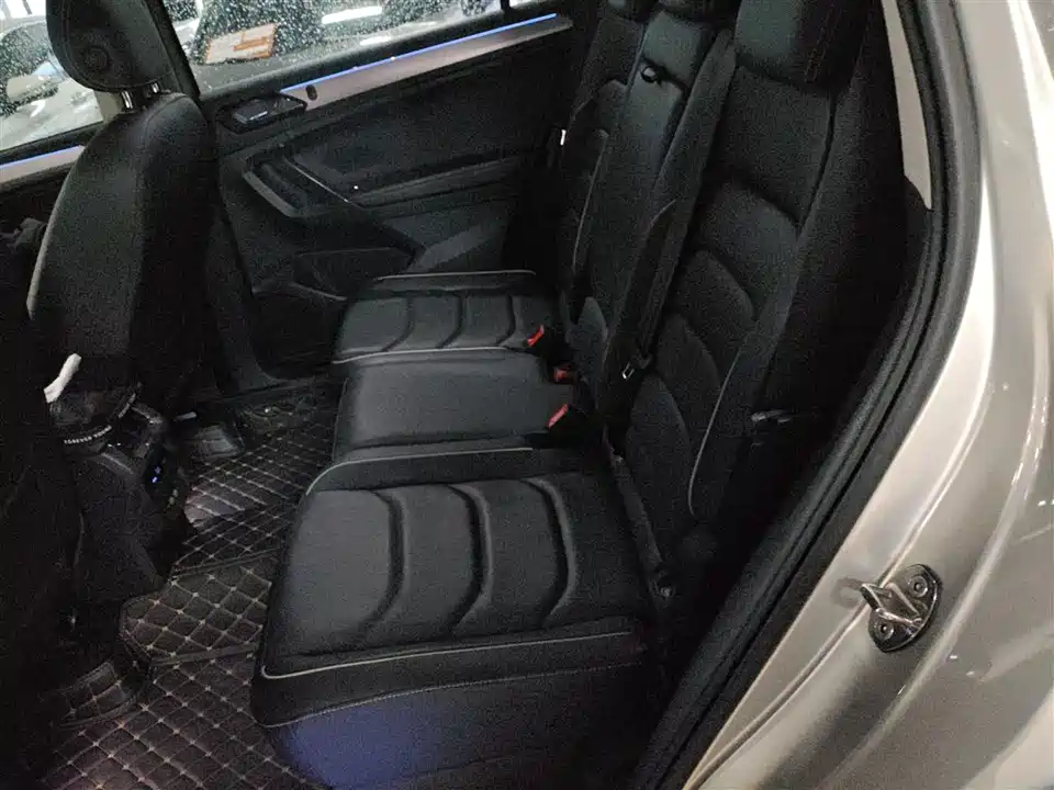 Volkswagen Tiguan L Volkswagen Tiguan L