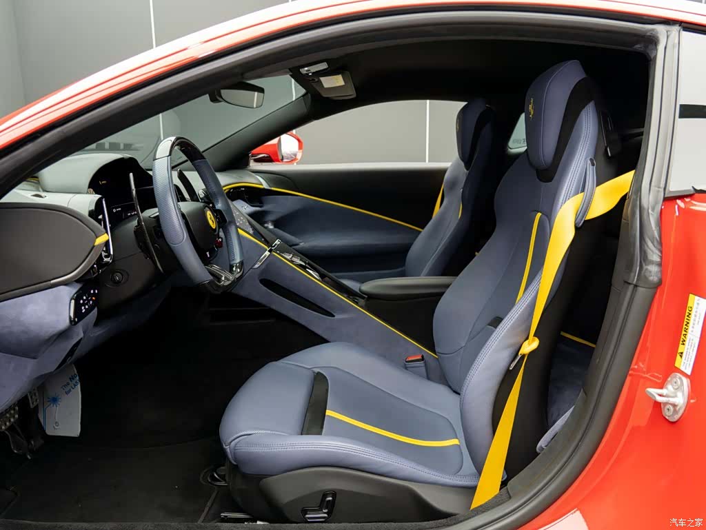 Ferrari Roma, 2023 12