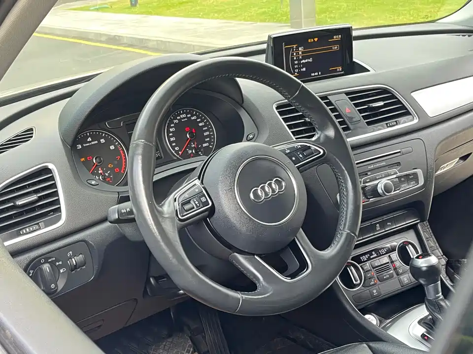 Audi Q3 Audi Q3