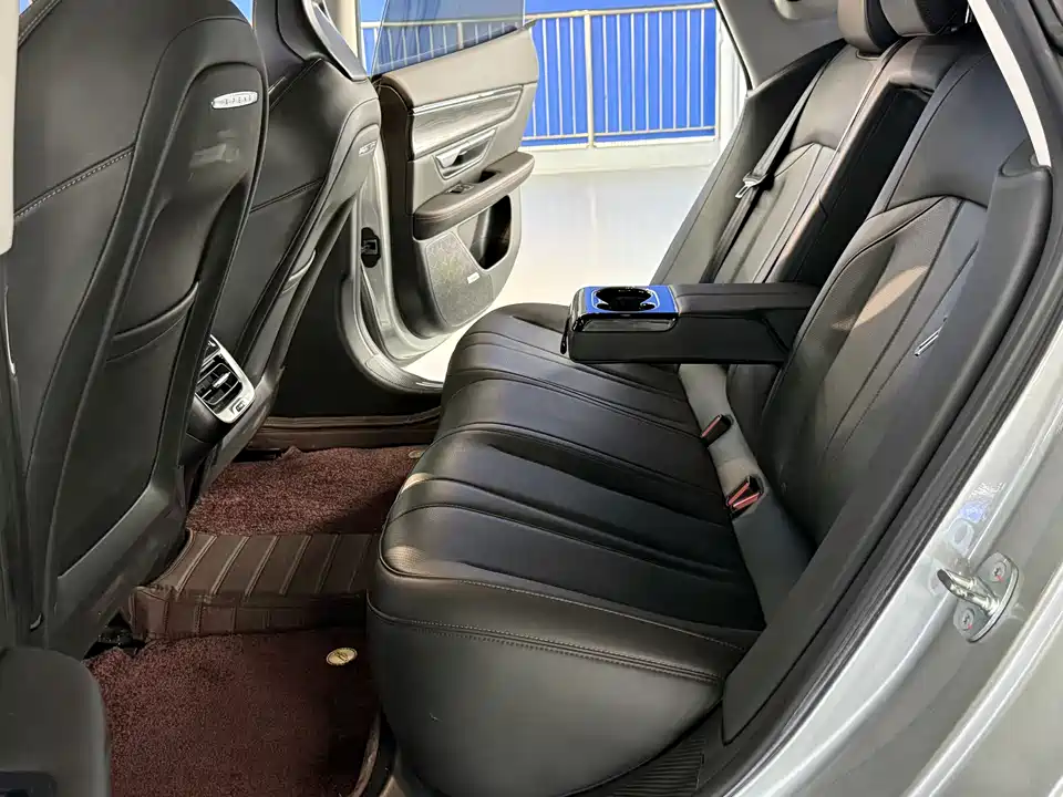 XPENG P7 XPENG P7