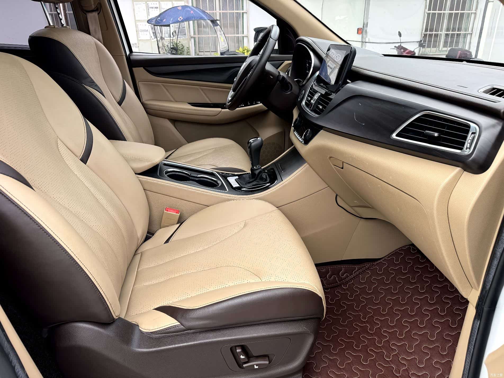 Wuling 730, 2017 14