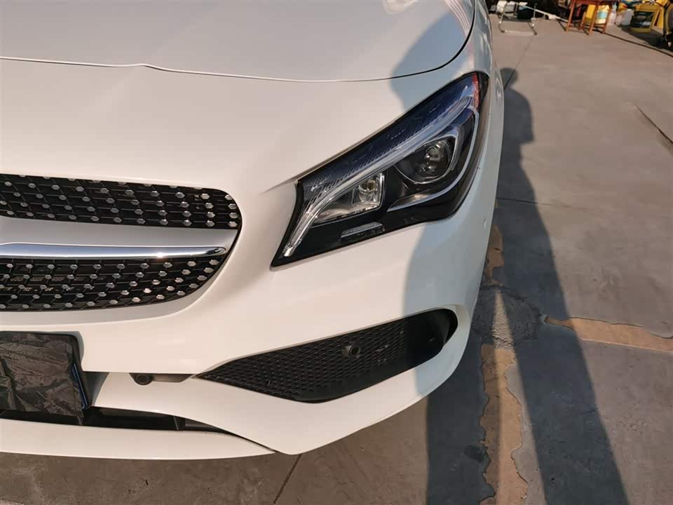 Mercedes-Benz CLA