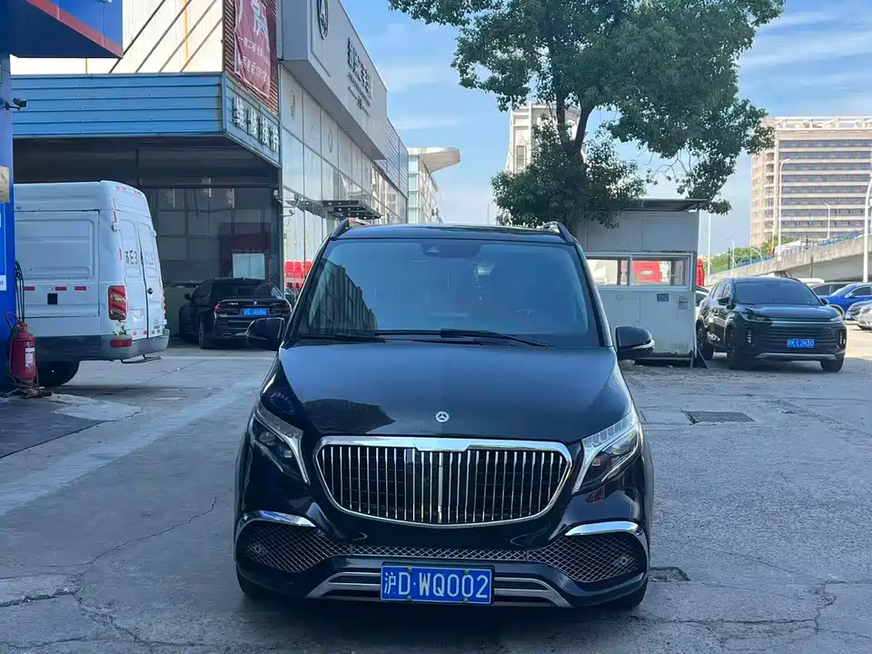 Mercedes-Benz V-class