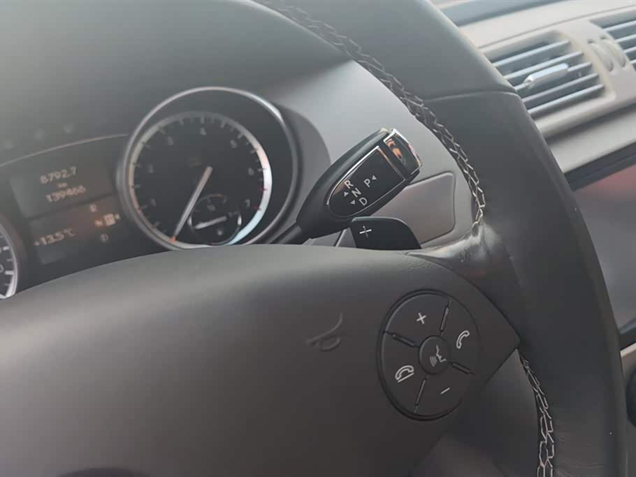 Mercedes-Benz R-class