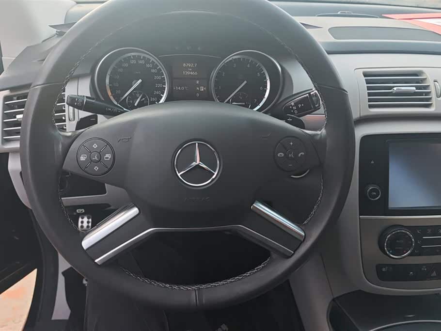 Mercedes-Benz R-class