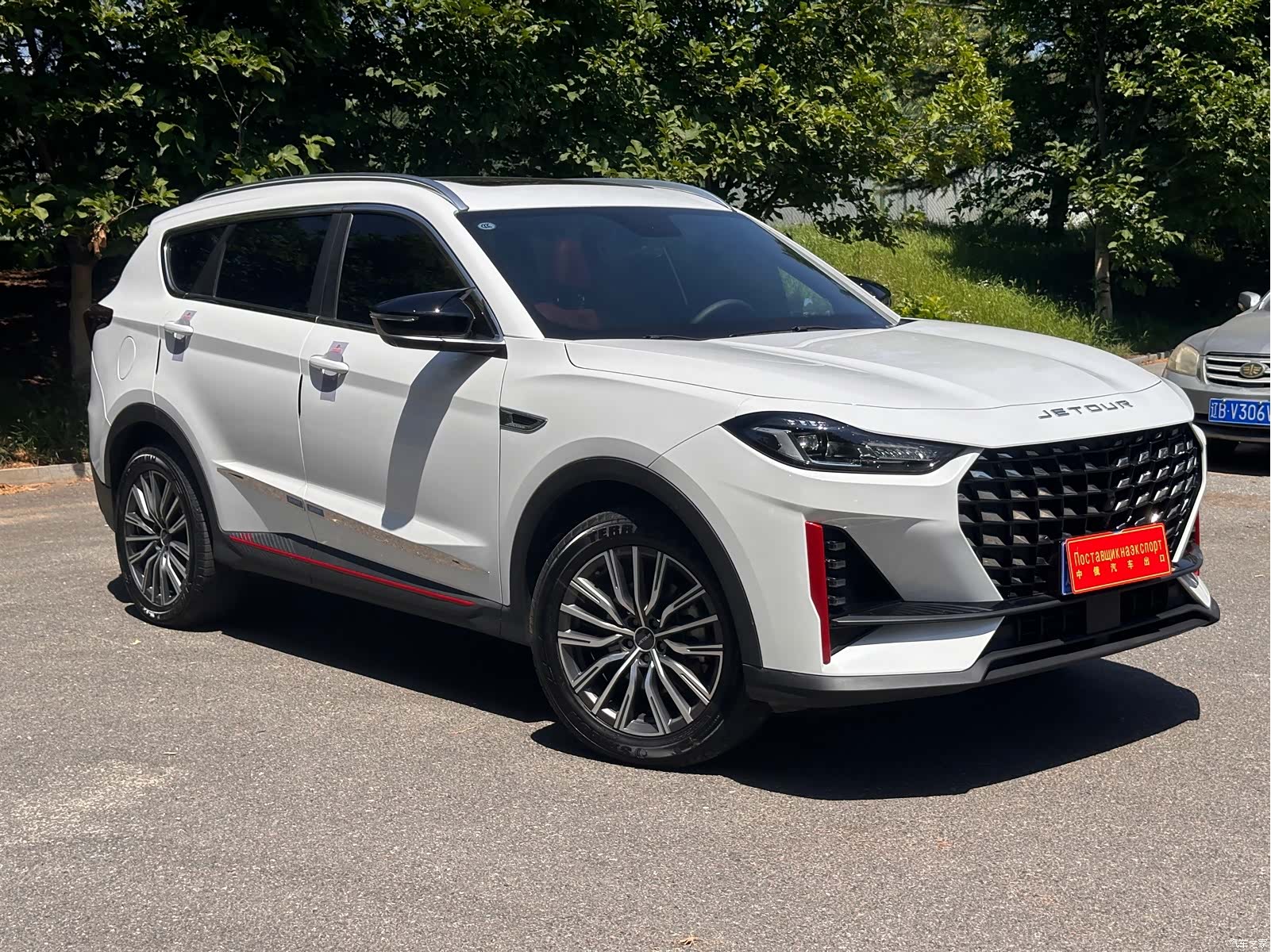 Jetour X70, 2023 3