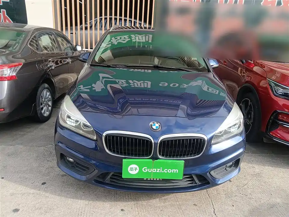 BMW 2 series station wagon