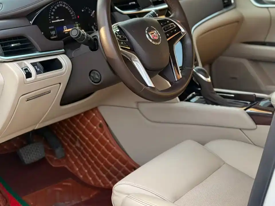 Cadillac XTS