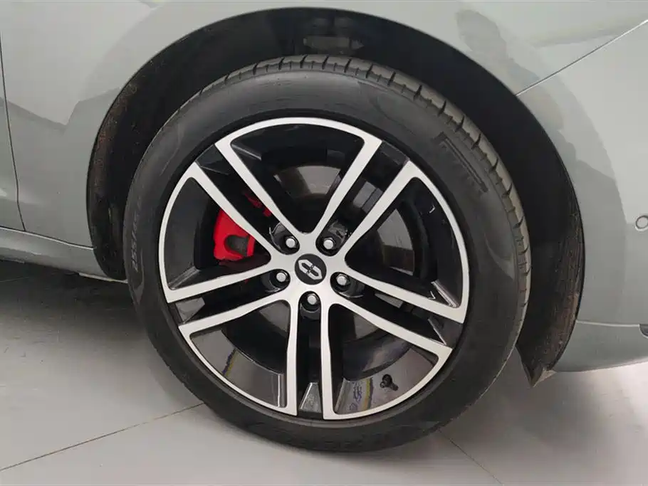 AITO Ask the world M5