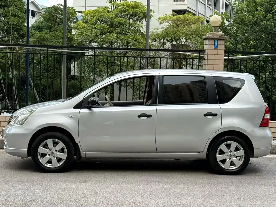 Nissan Liwei