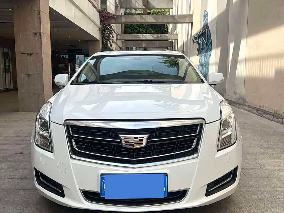Cadillac XTS