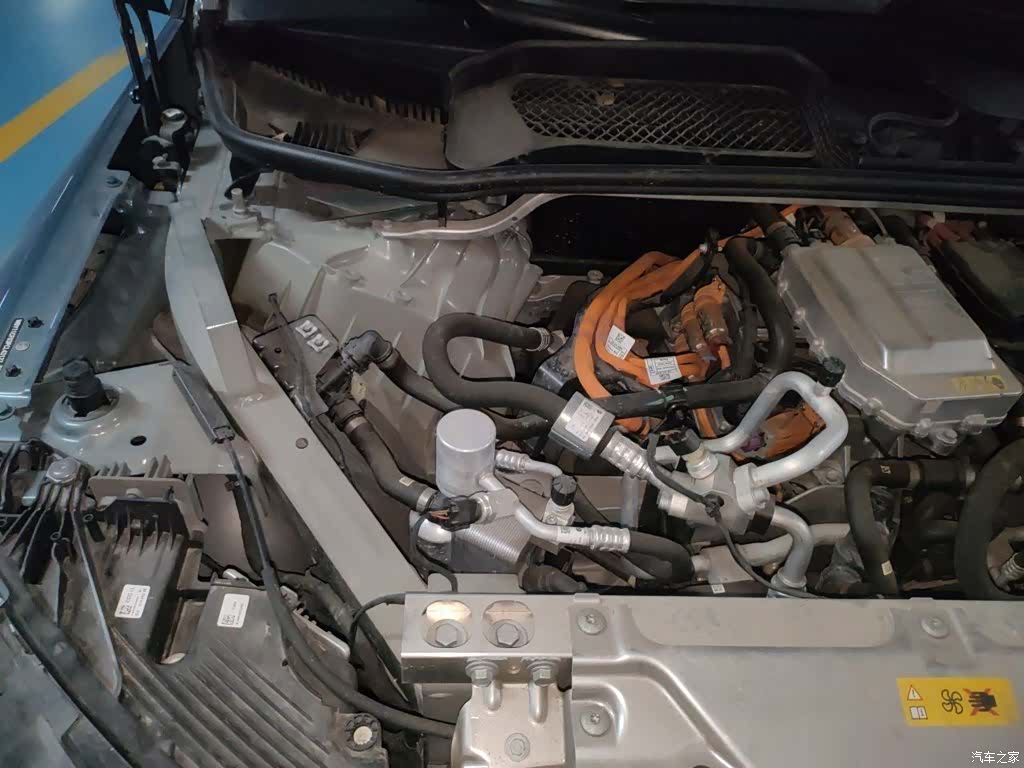 BMW iX, 2023 23