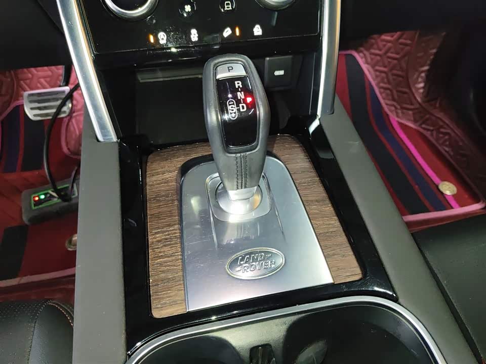 Land Rover Discover sports