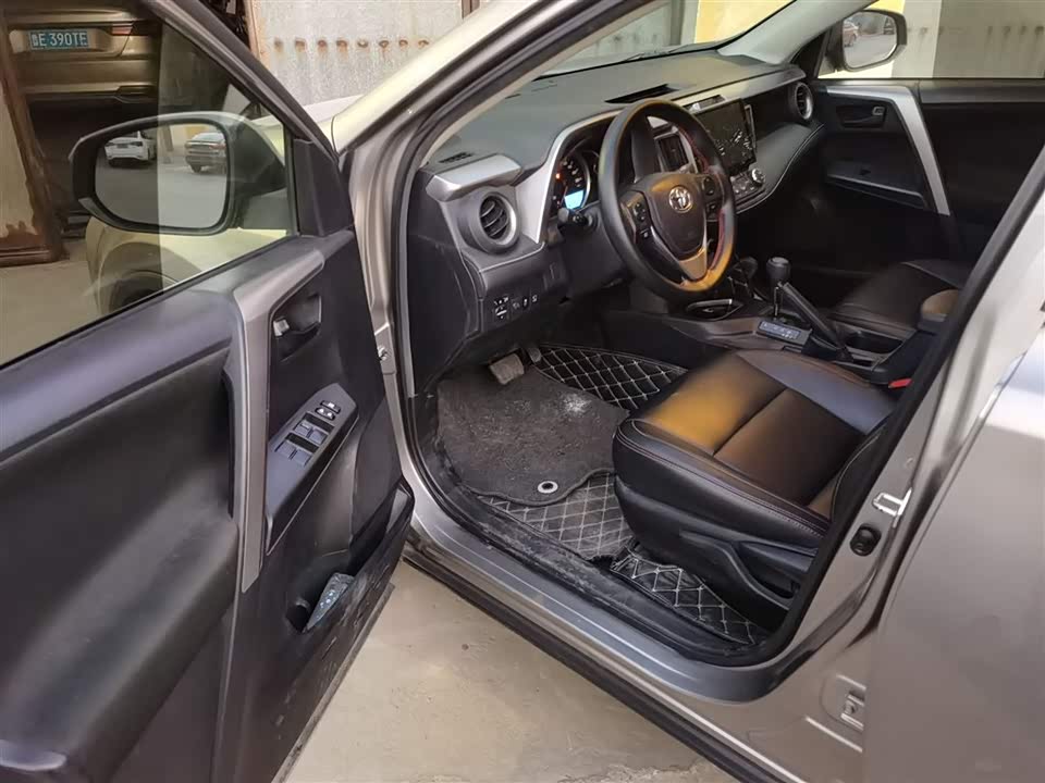 Toyota RAV4 Rongfang