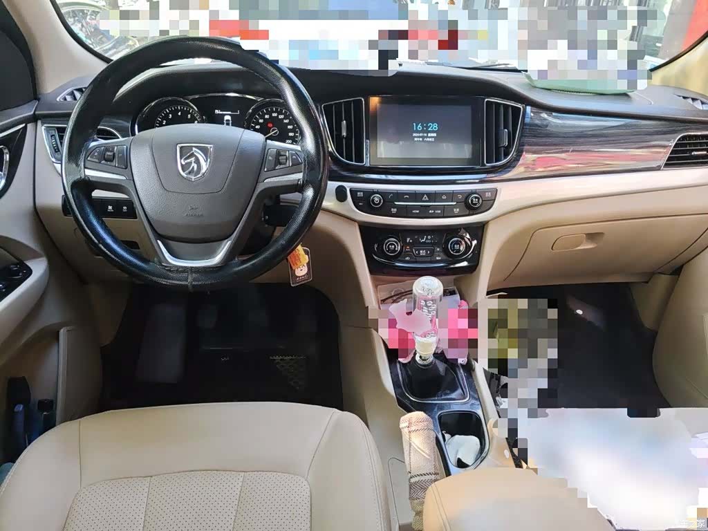 Wuling 730, 2016 6