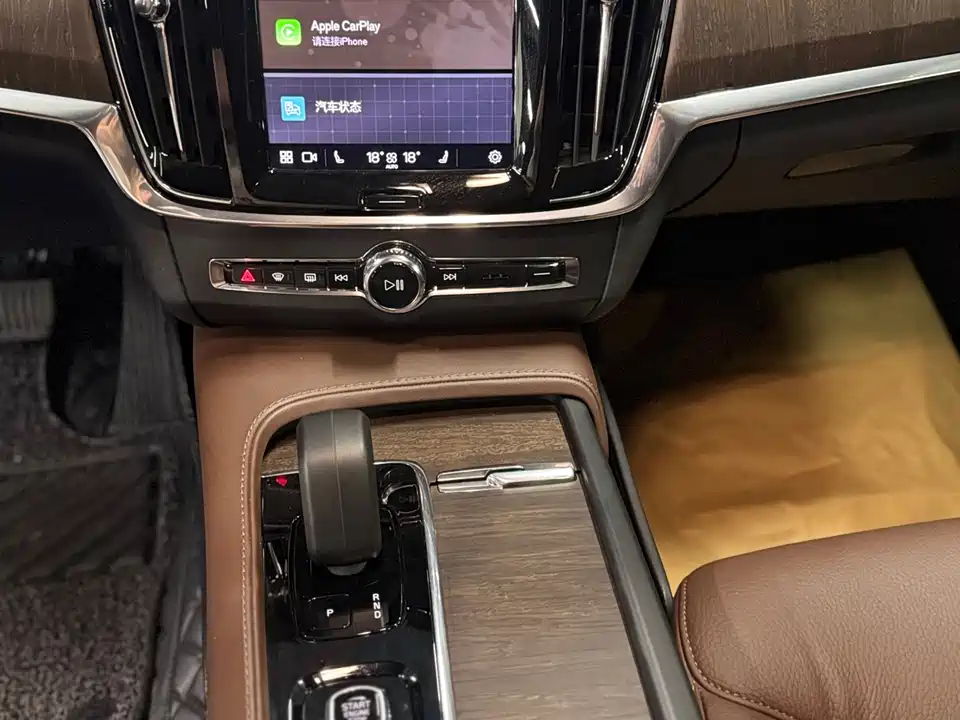 Volvo V90