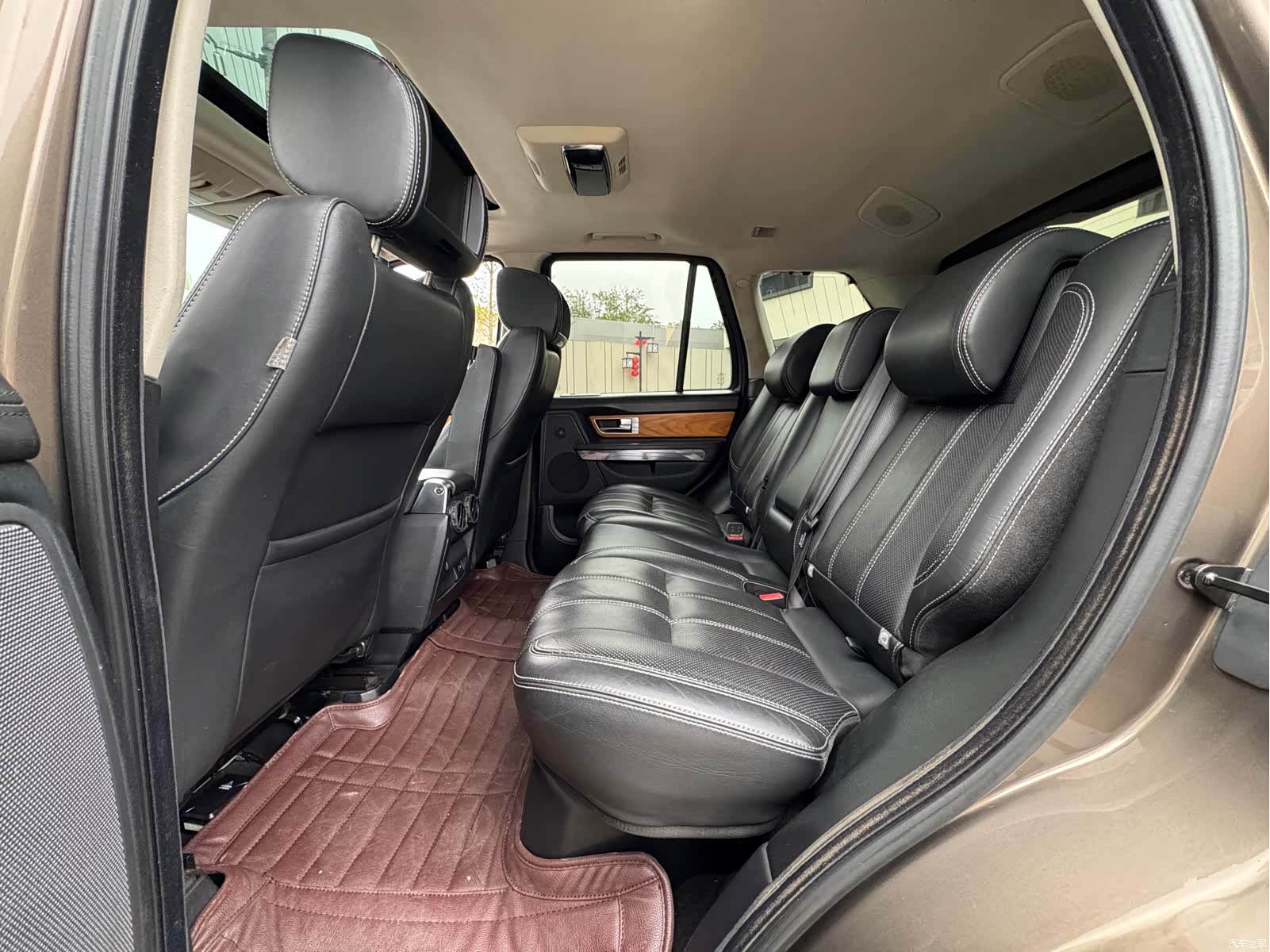 Land Rover Range Rover, 2011 13