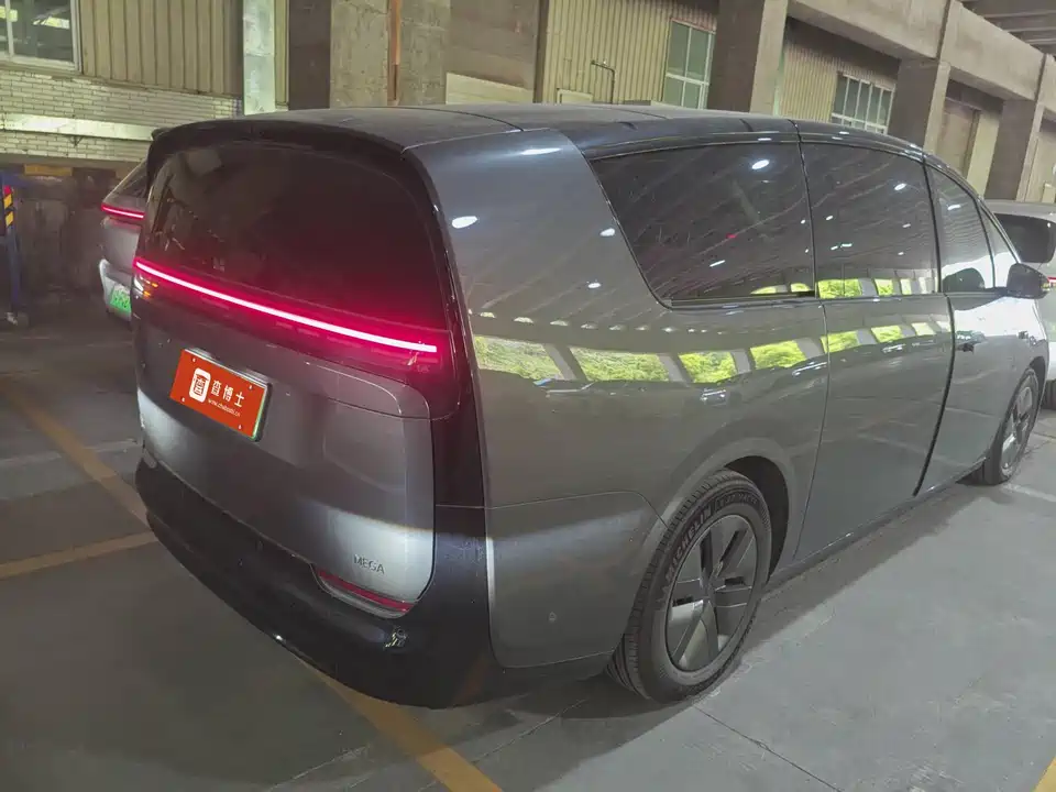 Li Auto Ideal MEGA