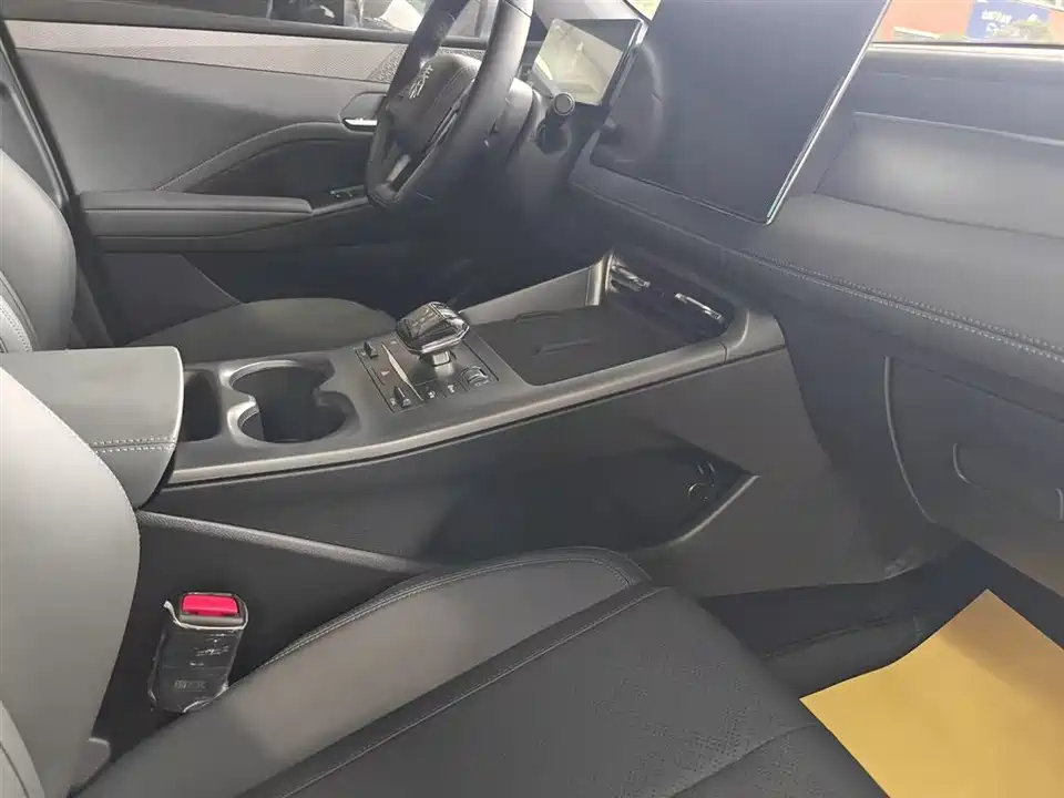 BYD Qin Yuan BYD Qin Yuan