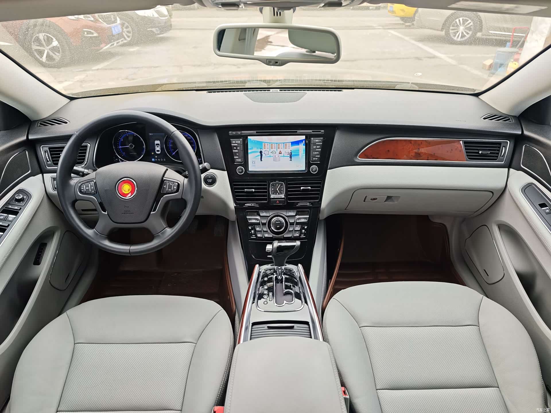 Hongqi H7, 2016 9