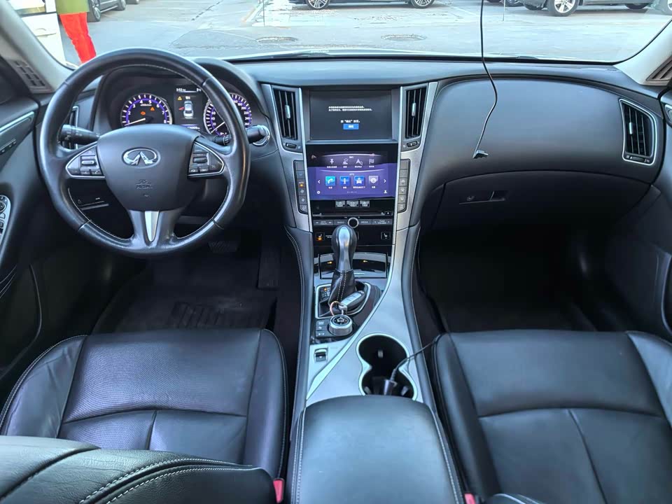 Infiniti Q50