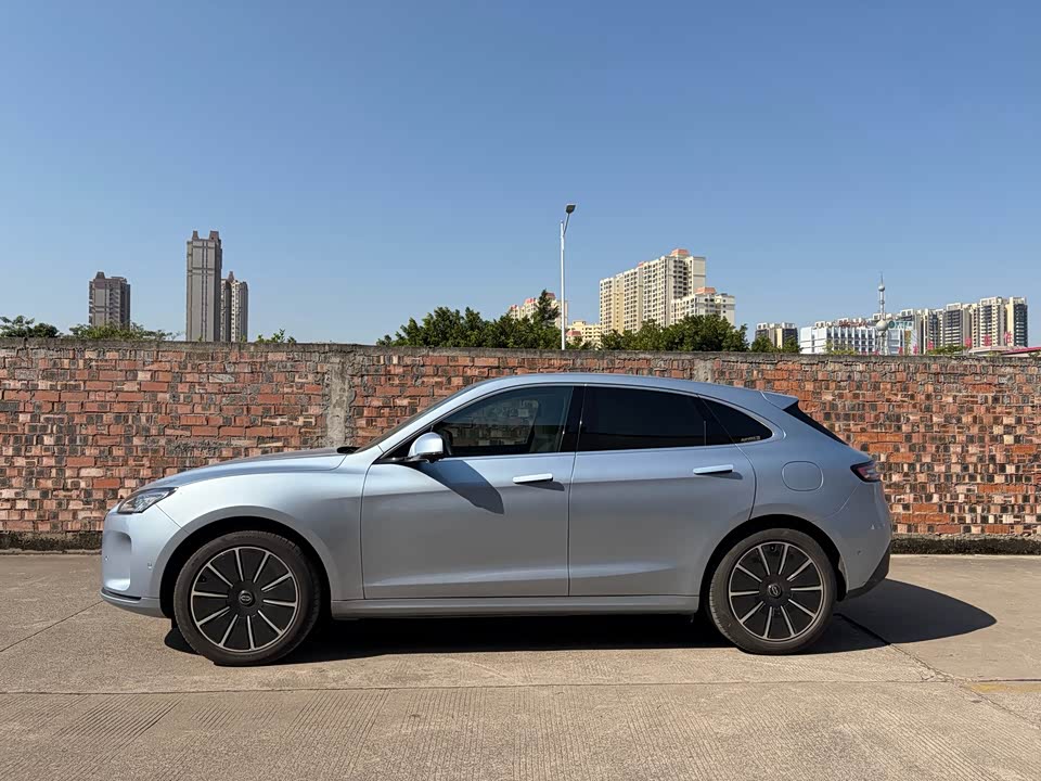 AITO Ask the world M5