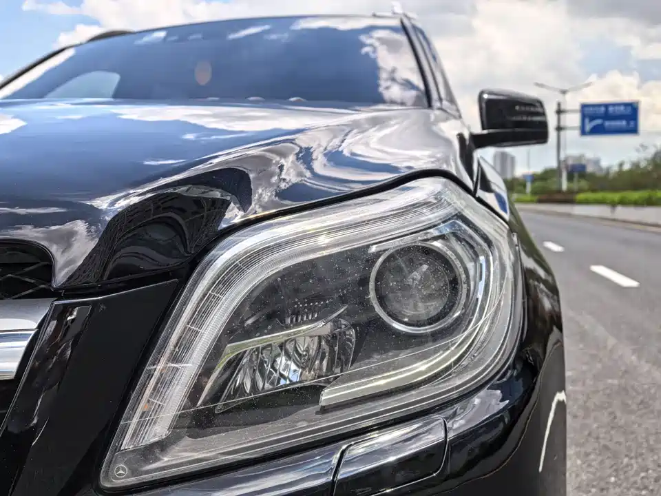 Mercedes-Benz GL grade