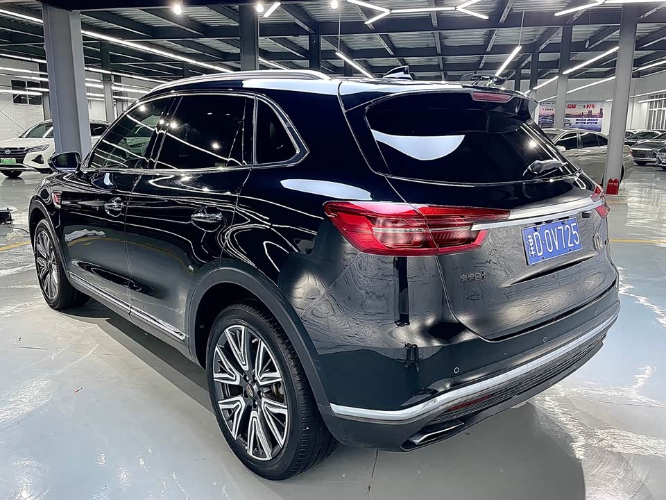 Hongqi HS5
