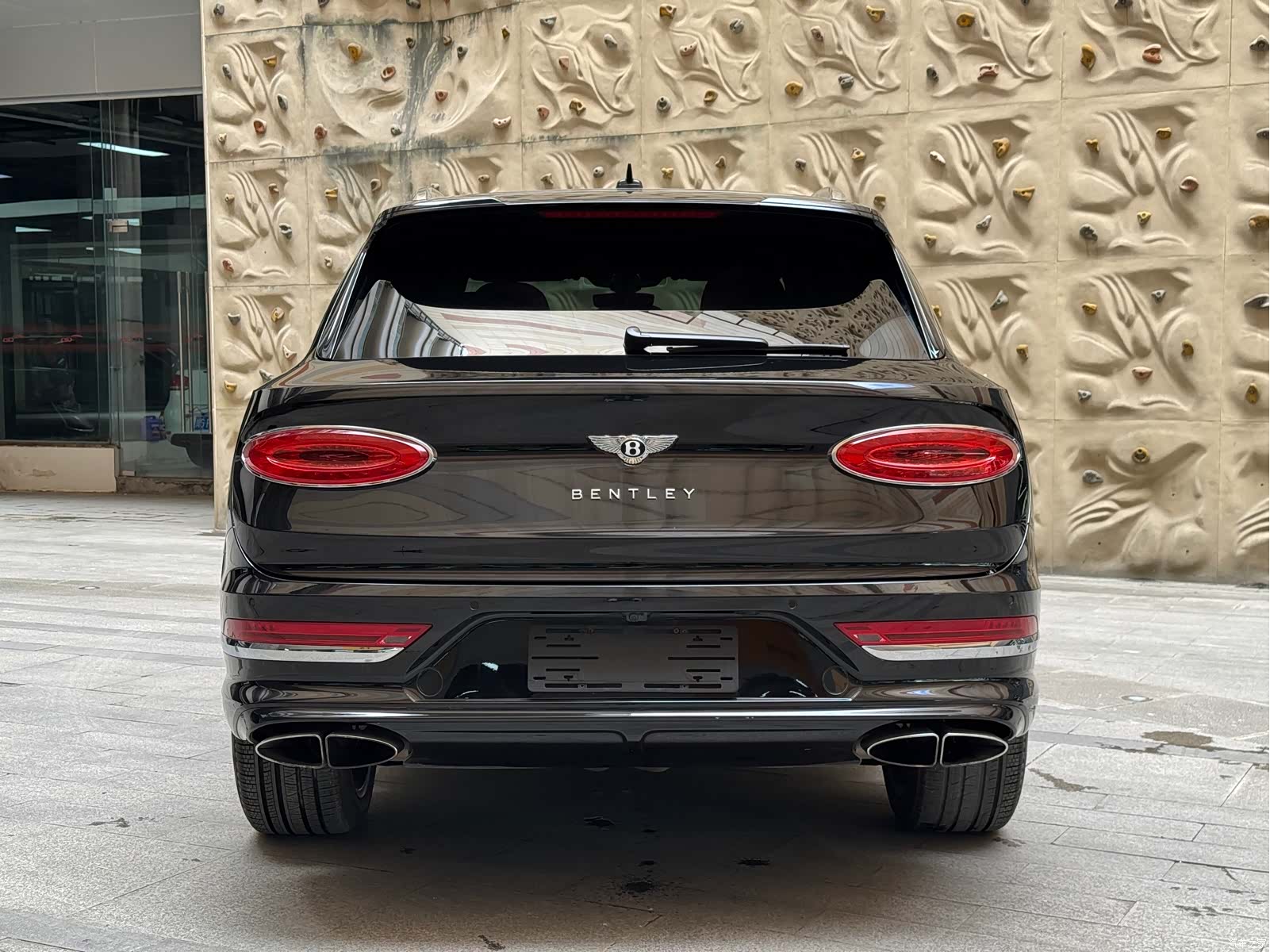 Bentley Bentayga, 2022 6