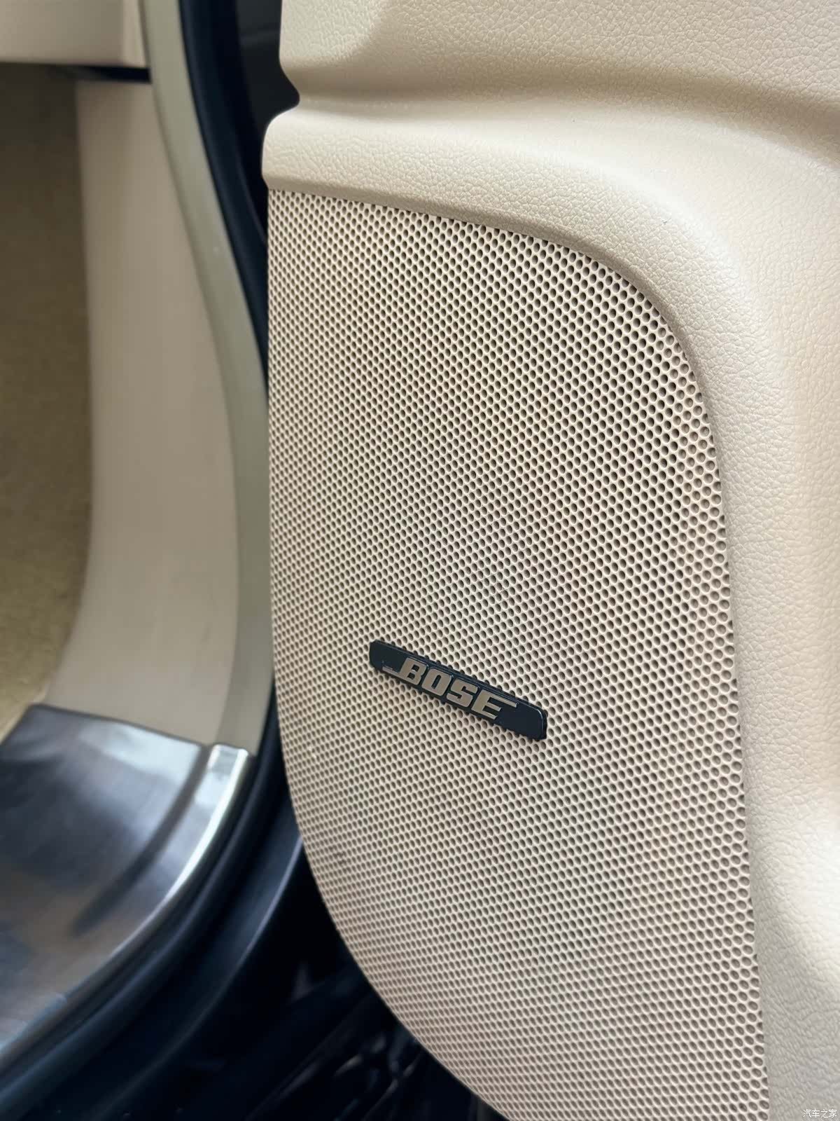 Nissan SL, 2015 16